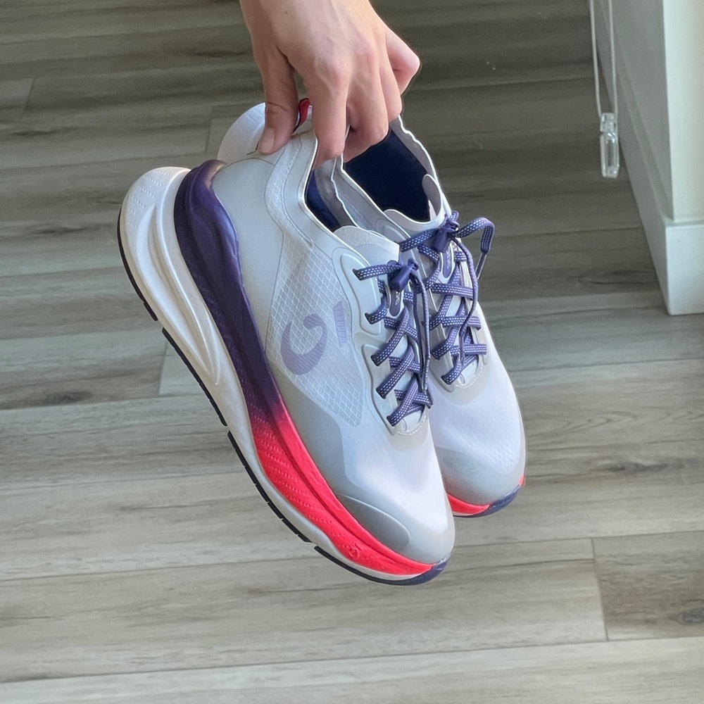 Clove Alto  - Limited Edition Colorway (Light Grey, Purple, Fuscia)